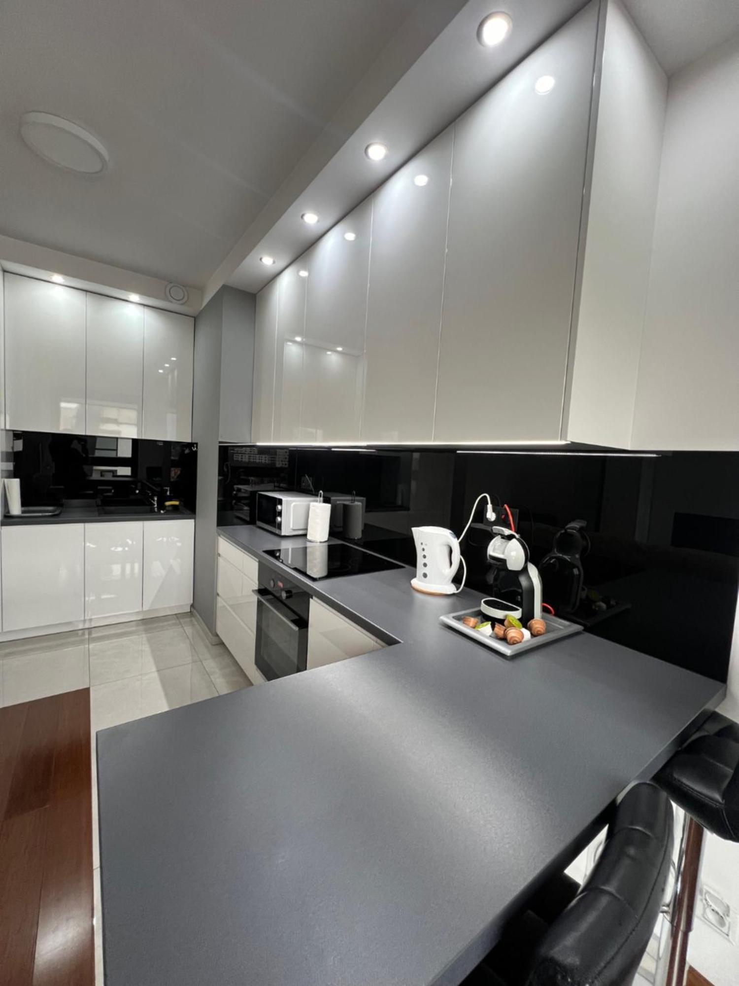 Apartament H&P Silver Varsóvia Exterior foto