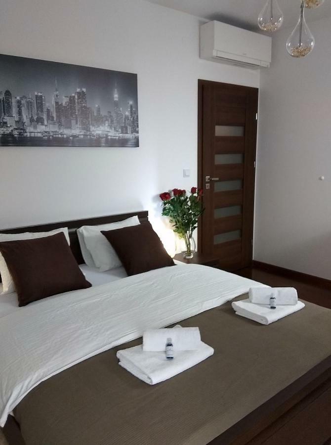Apartament H&P Silver Varsóvia Exterior foto